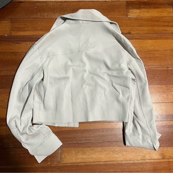 Quince Stretch Crepe Cropped Jacket - Picture 4 of 7